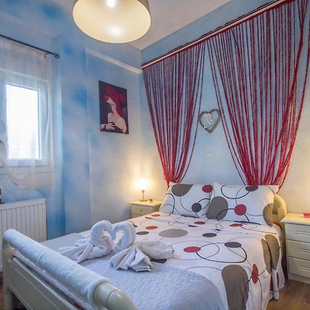 Ferienwohnung Frasta'S Rose Plaka  Exterior foto